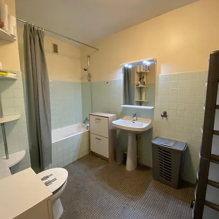 Spacious Of 40 M2 With Balcony In