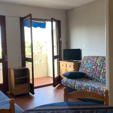 Spacious Of 40 M2 With Balcony In * Fréjus